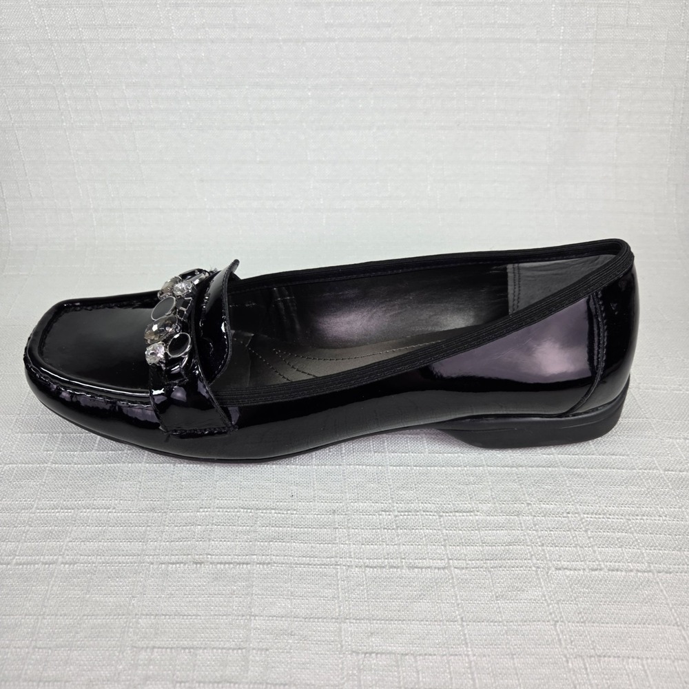 Tahari Black Patent Leather Loafers Women's 10 Rhinestones Preppy Secretary - Picture 3 of 9